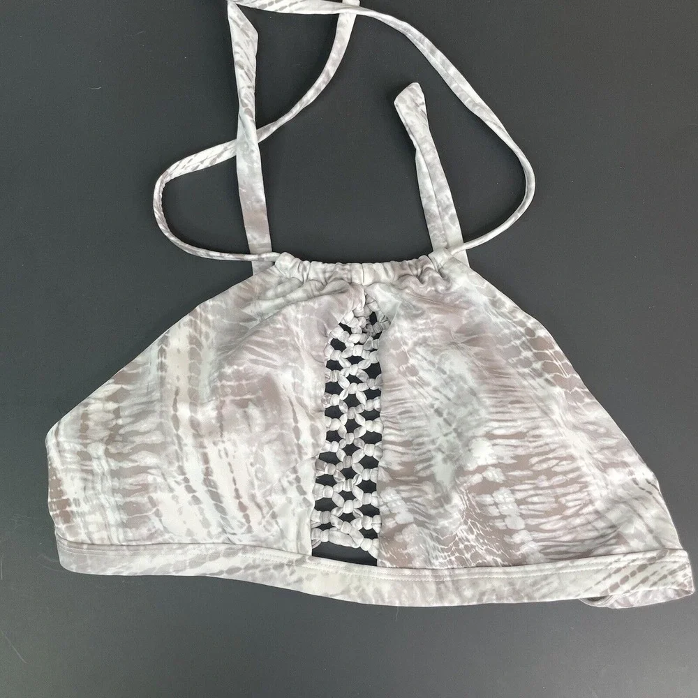 Venus Women's Macrame Bralette Halter Neck Bikini Swim Top Size 8‎ Gray Snake